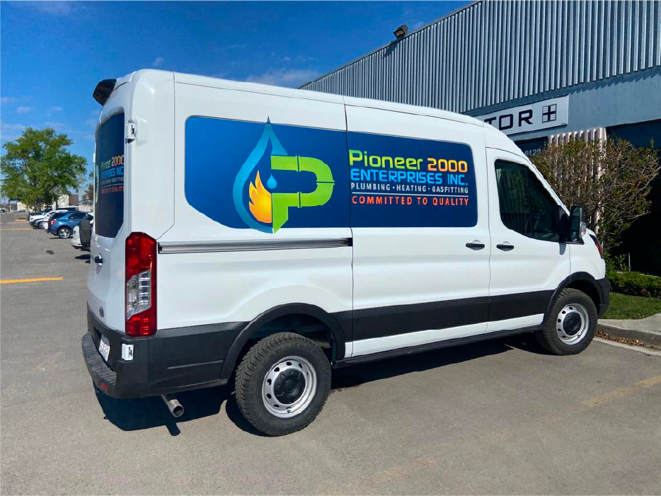Pioneer 200 van